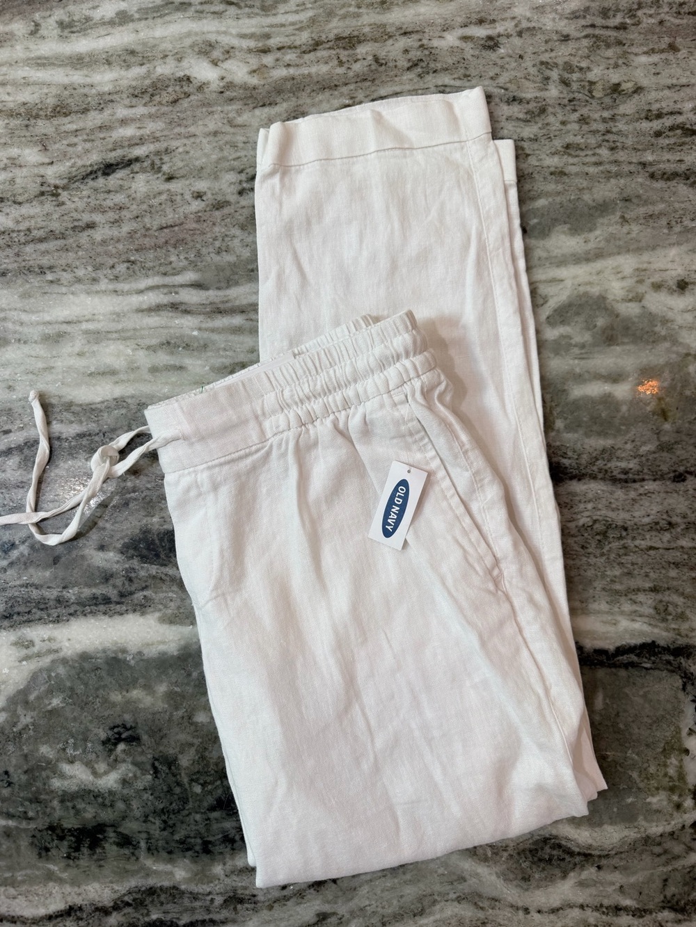 NWT Old Navy White Drawstring Linen Pants
Women’s Small